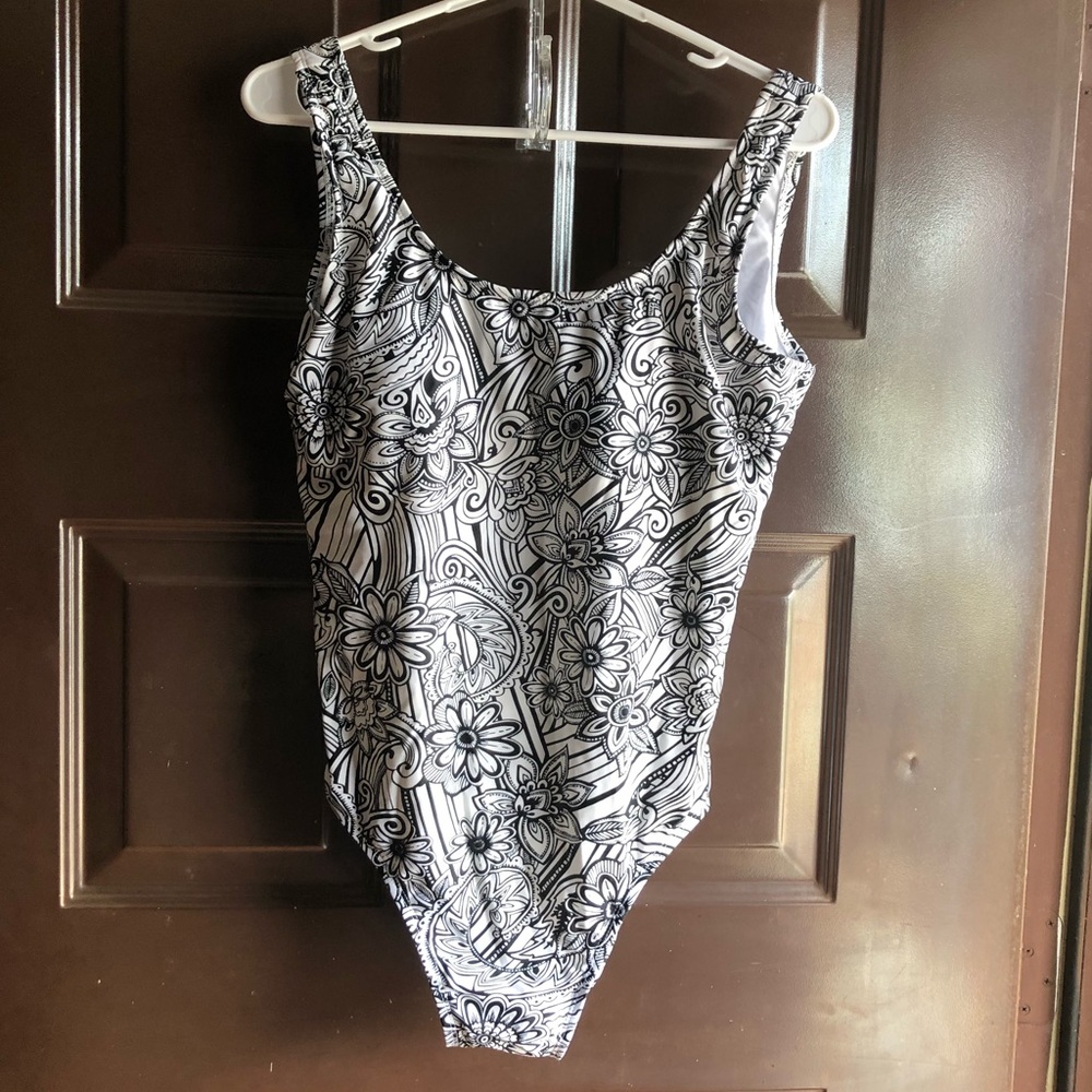 Catalina One Piece Groovy Floral Swimsuit XL